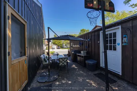 488 Nelson Street Kingston ON K7K 4N5