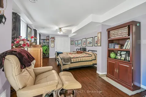 20 Kitty Murray Lane Hamilton ON L9K 1L7