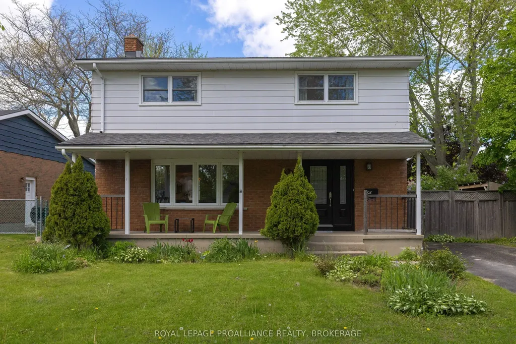 102 Herchmer Crescent Kingston ON K7M 2V9