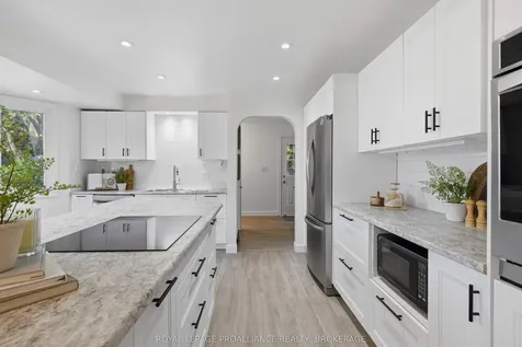 102 Herchmer Crescent Kingston ON K7M 2V9