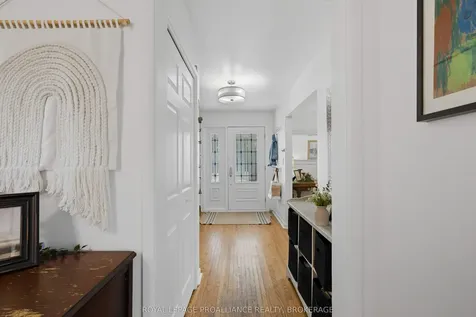 102 Herchmer Crescent Kingston ON K7M 2V9