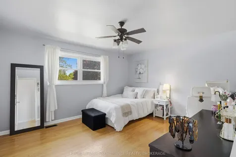 102 Herchmer Crescent Kingston ON K7M 2V9