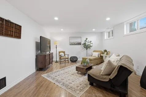 102 Herchmer Crescent Kingston ON K7M 2V9