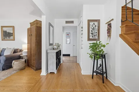 102 Herchmer Crescent Kingston ON K7M 2V9