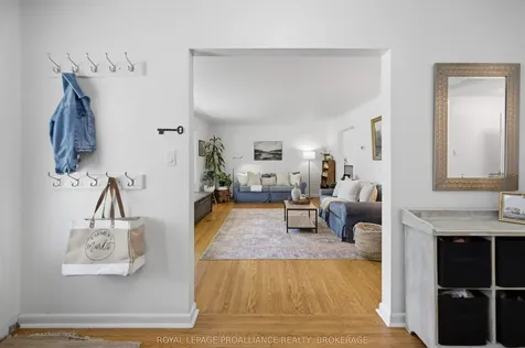 102 Herchmer Crescent Kingston ON K7M 2V9