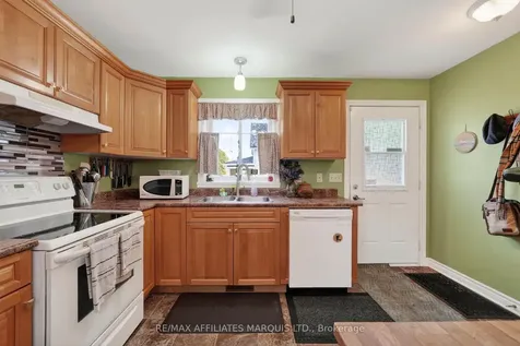 403 3rd Street E Cornwall ON K6H 2E6