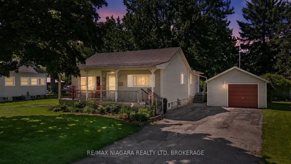 7931 Watson Street Niagara Falls ON L2H 1E4