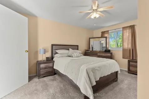 7931 Watson Street Niagara Falls ON L2H 1E4