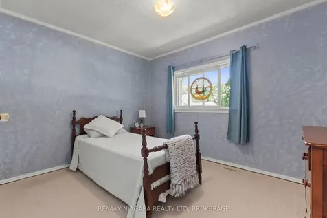 7931 Watson Street Niagara Falls ON L2H 1E4