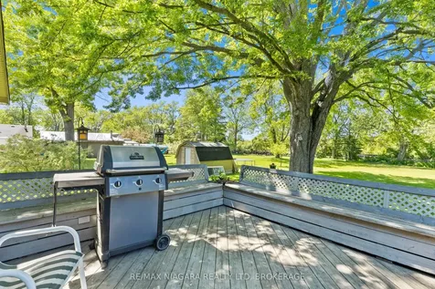 7931 Watson Street Niagara Falls ON L2H 1E4