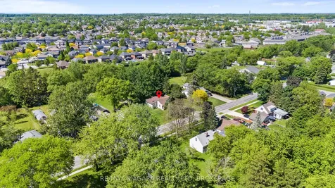 7931 Watson Street Niagara Falls ON L2H 1E4