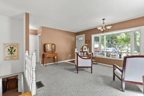 7931 Watson Street Niagara Falls ON L2H 1E4