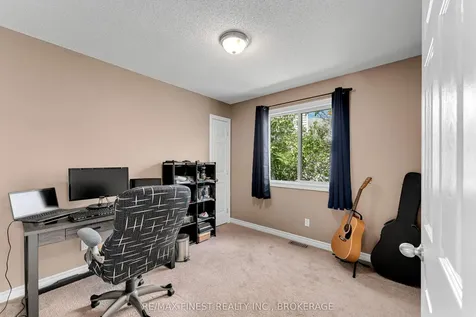 570 Freeman Crescent Kingston ON K7K 7H5