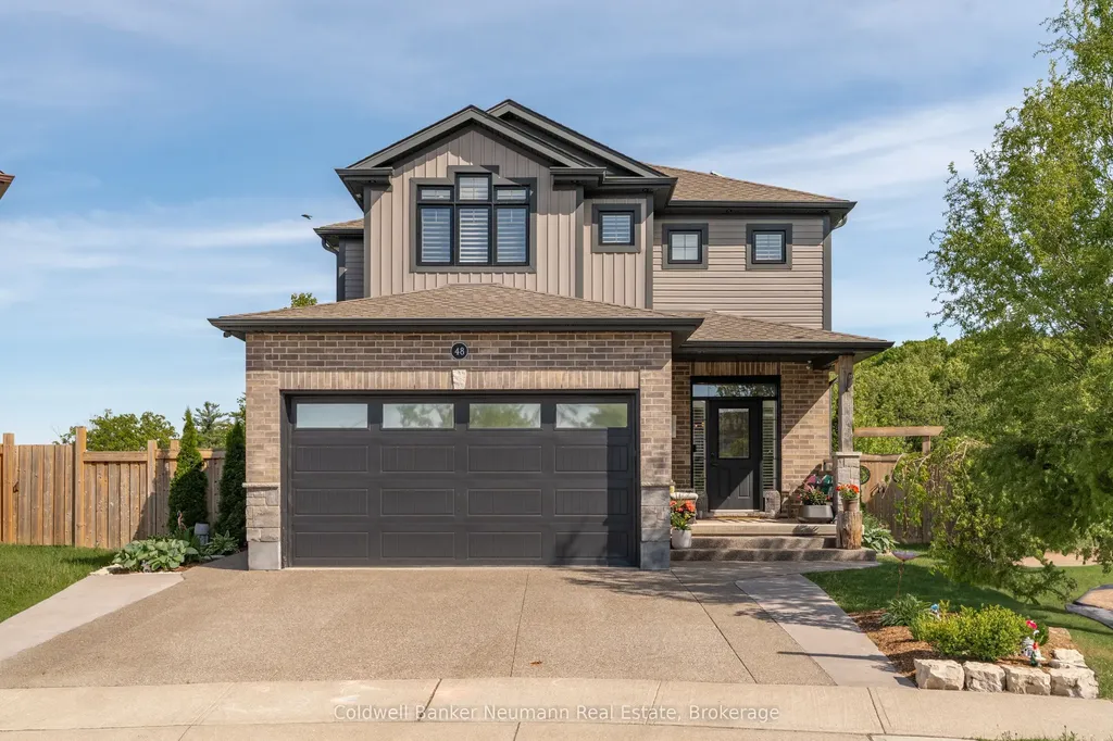 48 Newcastle Court Kitchener ON N2R 0G7