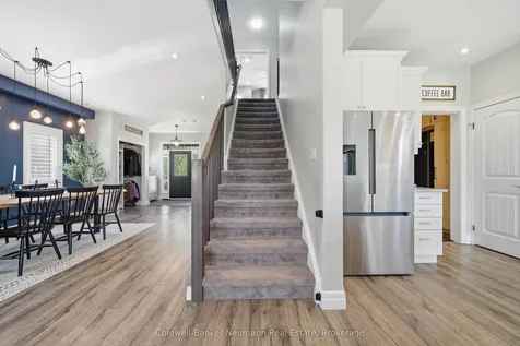 48 Newcastle Court Kitchener ON N2R 0G7