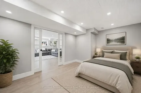 48 Newcastle Court Kitchener ON N2R 0G7