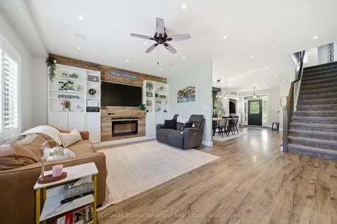 48 Newcastle Court Kitchener ON N2R 0G7