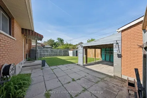 534 Robert Road Peterborough ON K9J 5T1