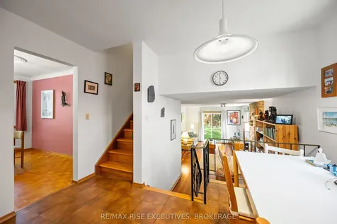 707 Laidlaw Crescent Kingston ON K7M 5M3