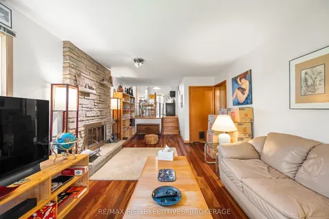 707 Laidlaw Crescent Kingston ON K7M 5M3
