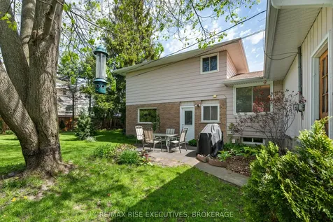 707 Laidlaw Crescent Kingston ON K7M 5M3