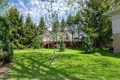 707 Laidlaw Crescent Kingston ON K7M 5M3