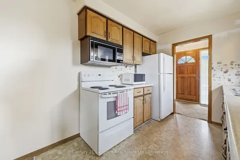 1041 Hudson Drive Kingston ON K7M 5K5