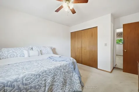 1041 Hudson Drive Kingston ON K7M 5K5