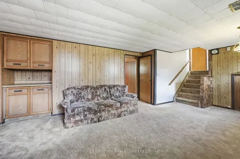 1041 Hudson Drive Kingston ON K7M 5K5