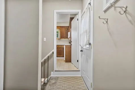 12 Claremount Circle Welland ON L3C 2P5