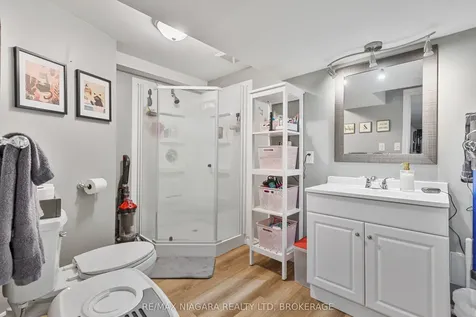 12 Claremount Circle Welland ON L3C 2P5