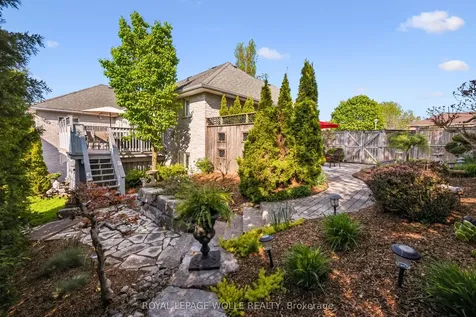20 Bonniewood Drive Mapleton ON N0G 1P0