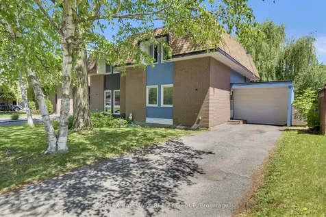 145 Penfield Drive Kanata ON K2K 1M4