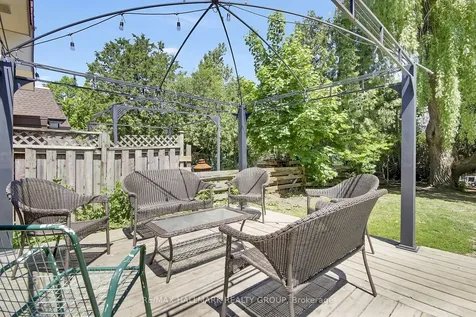 145 Penfield Drive Kanata ON K2K 1M4