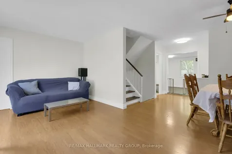 145 Penfield Drive Kanata ON K2K 1M4