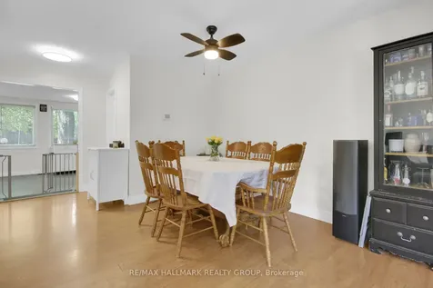 145 Penfield Drive Kanata ON K2K 1M4