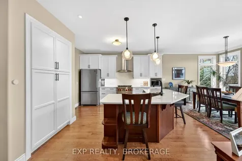 5048 Fox Run Place Kingston ON K7P 0E4