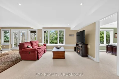 5048 Fox Run Place Kingston ON K7P 0E4