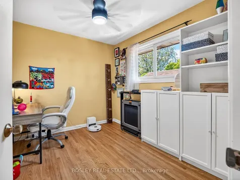 6521 Caledonia Street Niagara Falls ON L2G 5A6