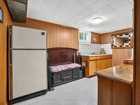 6521 Caledonia Street Niagara Falls ON L2G 5A6