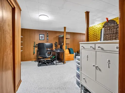 6521 Caledonia Street Niagara Falls ON L2G 5A6