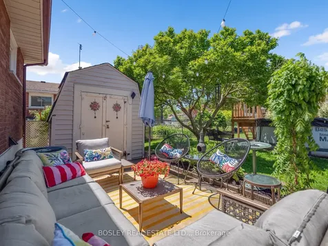6521 Caledonia Street Niagara Falls ON L2G 5A6