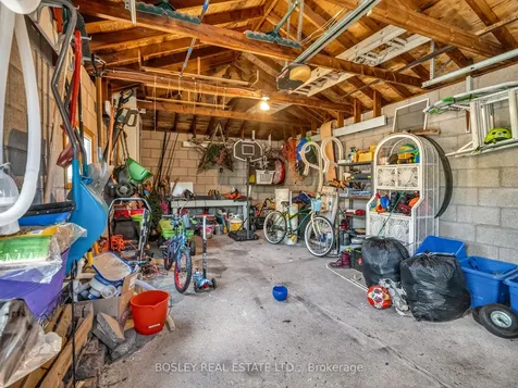 6521 Caledonia Street Niagara Falls ON L2G 5A6