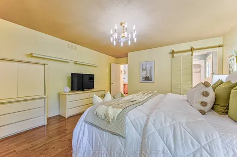179 Westchester Drive W Kitchener ON N2B 3M8