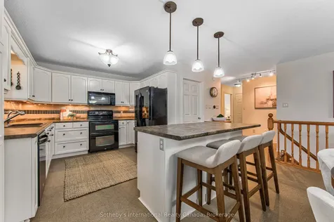 179 Westchester Drive W Kitchener ON N2B 3M8