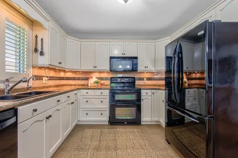 179 Westchester Drive W Kitchener ON N2B 3M8