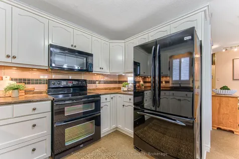 179 Westchester Drive W Kitchener ON N2B 3M8