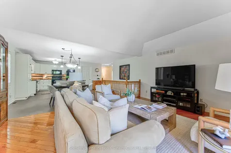 179 Westchester Drive W Kitchener ON N2B 3M8