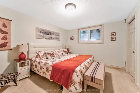 179 Westchester Drive W Kitchener ON N2B 3M8