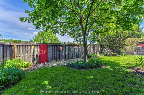 179 Westchester Drive W Kitchener ON N2B 3M8